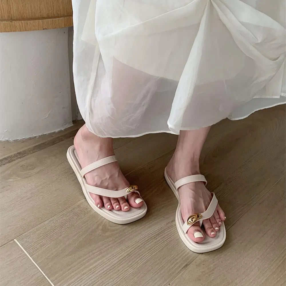 Women'S Cross Strap Flat Sandals Toe Ring Open Square Toe Thong Slides for Beach Summer Outdoor Casual Walking Shoes for Daily Wear