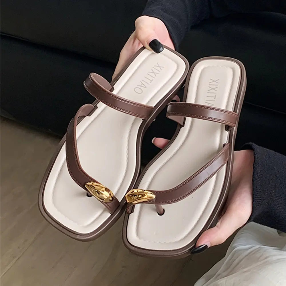 Women'S Cross Strap Flat Sandals Toe Ring Open Square Toe Thong Slides for Beach Summer Outdoor Casual Walking Shoes for Daily Wear