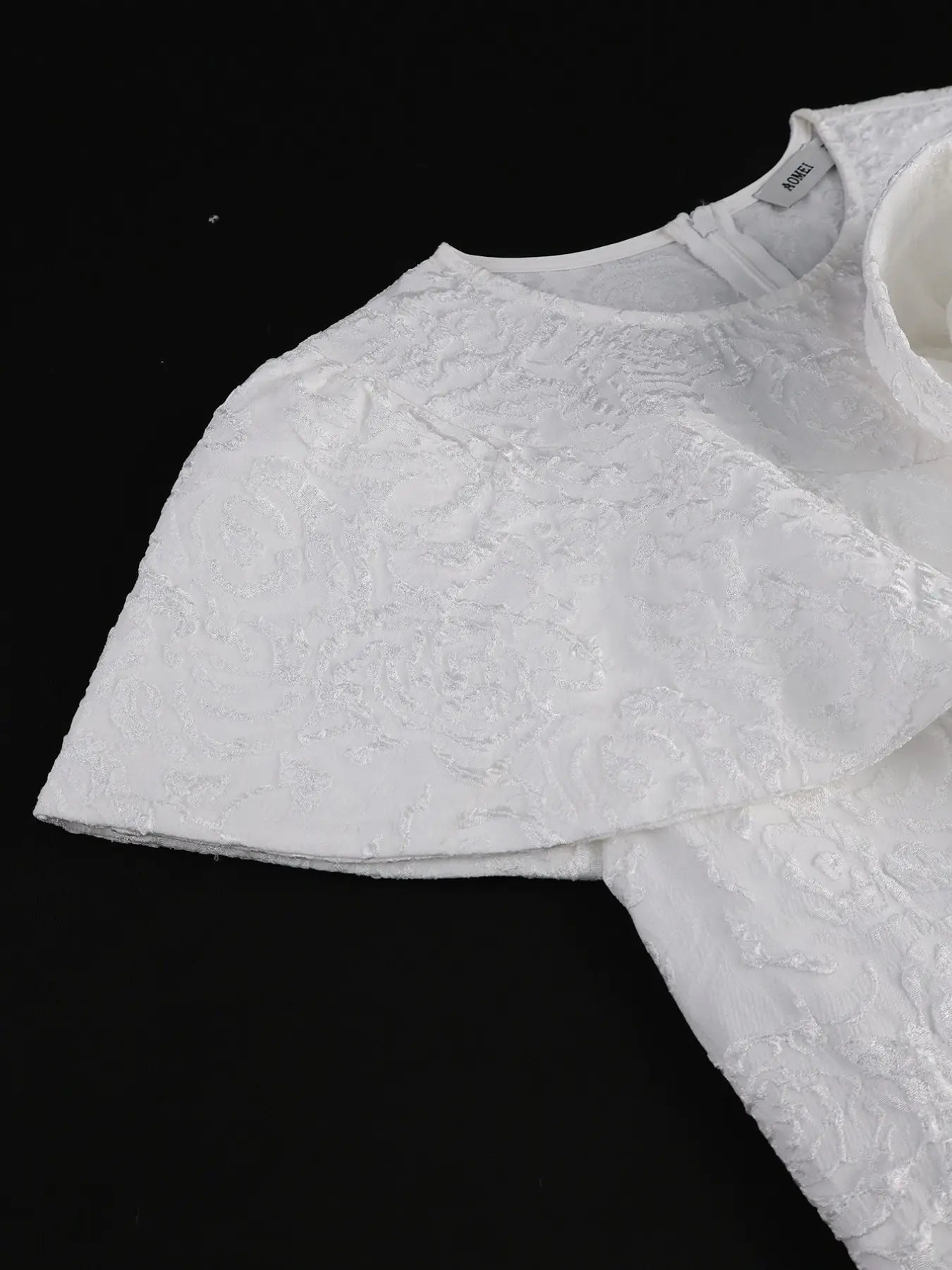 Elegant Chic White a Line Dress Women Floral Jacquard Cape Sleeve Midi Dress Wedding Guest Church Dress Big Flower Detail High Waist Flow Formal Party Occasion Dress Womenswear