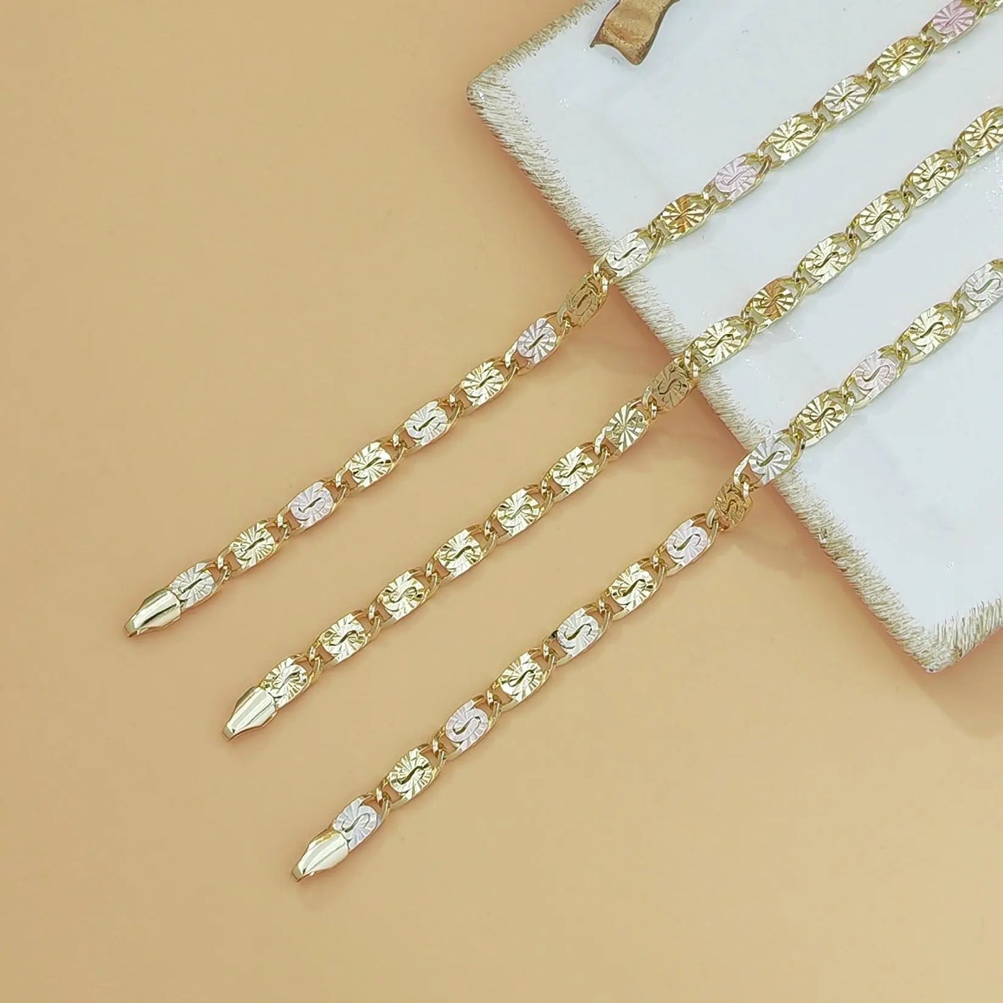 18K Gold Plated Exquisite Bracelet for Women Dainty Sparkling Chain Elegant Wrist Accessory Refined Jewelry Piece Anniversary Special Birthday Present Idea