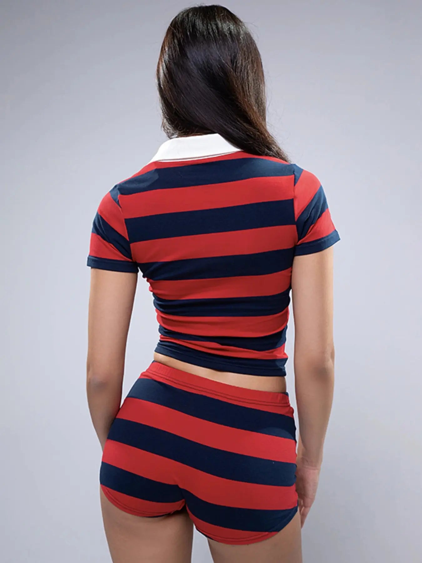 Women'S Striped Print Stand Collar Fitted Crop Top & Slim Fit Shorts Set Outfit, Trendy Striped Design, Perfect for Everyday Wear & Commuting
