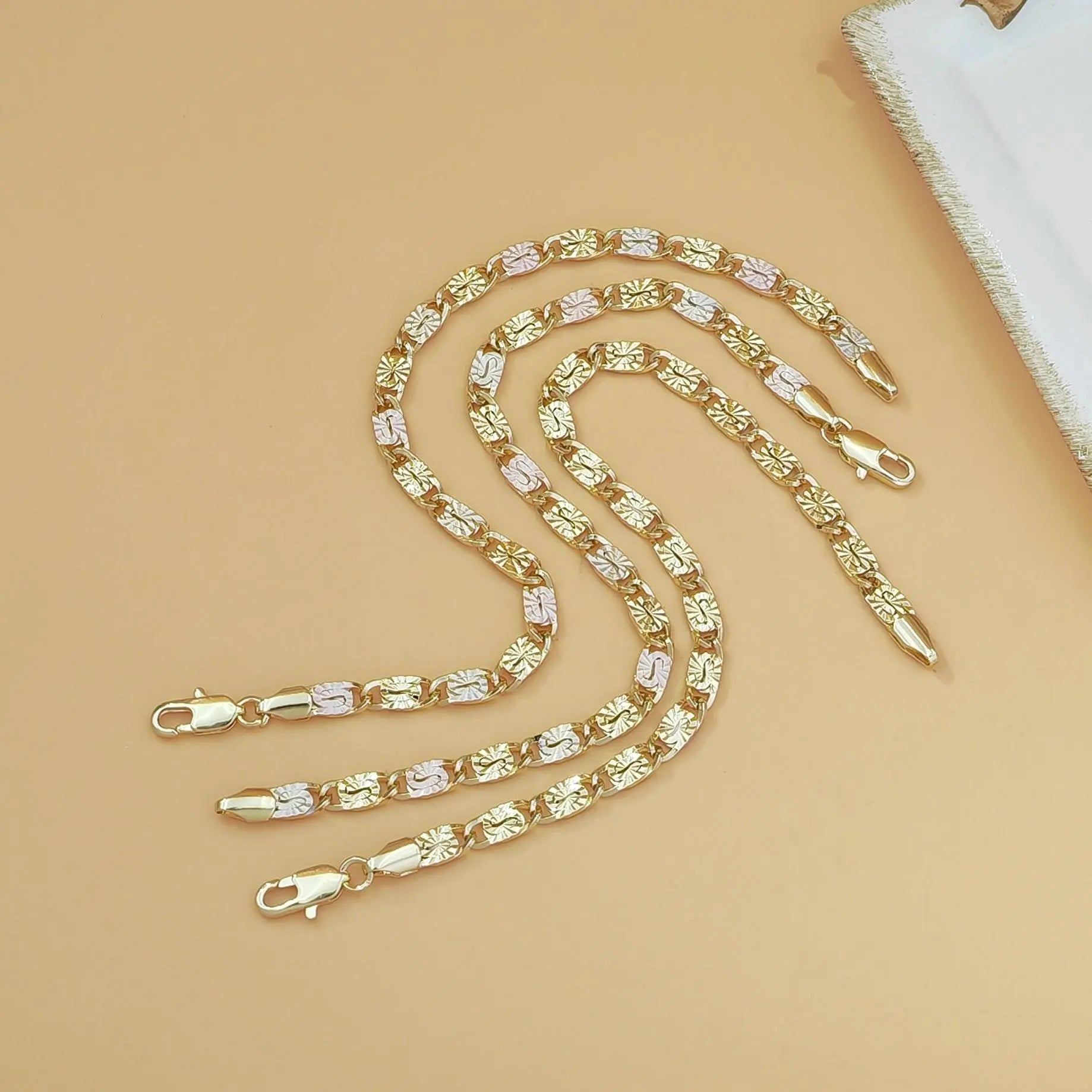 18K Gold Plated Exquisite Bracelet for Women Dainty Sparkling Chain Elegant Wrist Accessory Refined Jewelry Piece Anniversary Special Birthday Present Idea